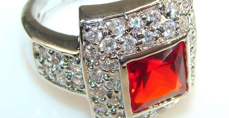 Unique Gemstones By Irradiation: What To Know Before You Buy