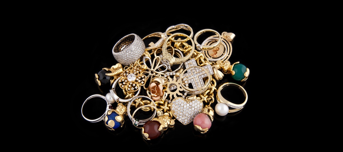 Stay Stylish As You Travel: Jewelry Packing Tips