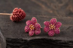 How to Choose the Best Online Jewelry Store